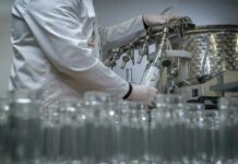 Pharma Packaging Soars to $464B: Growth Factors Revealed