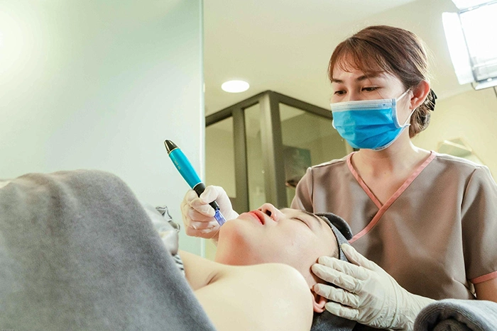 What are the best certifications to have as an aesthetician