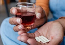 The Hidden Risks of Combining Alcohol and Decongestants risks of mixing alcohol and decongestants