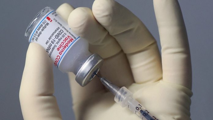 Qatar approves emergency use of Modernas COVID-19 vaccine