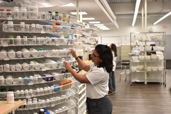 Why Customer Experience is Key for Pharmacies in 2023